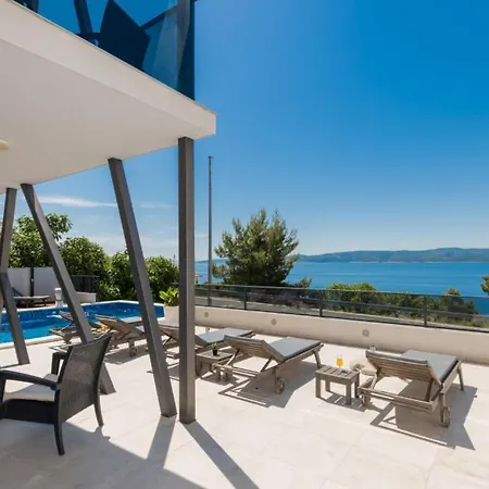 Mia 7 - Omis By Guide * מימיצה