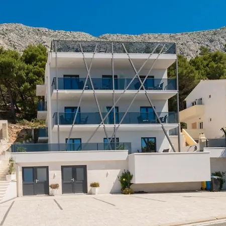 Mia 7 - Omis By Guide מימיצה