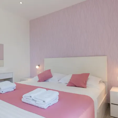 Appartamento Mia 7 - Omis By Guide Mimice